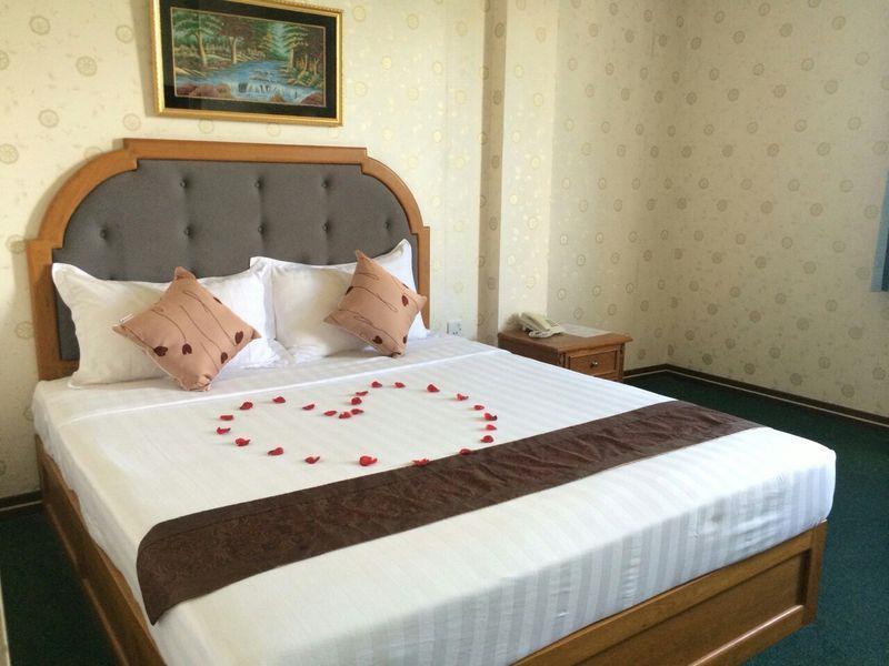 Hotel Glory Янгон Екстер'єр фото